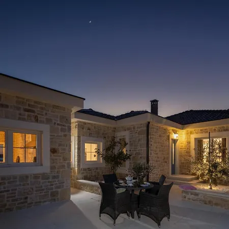 Katarina With Pool Villa Zadar