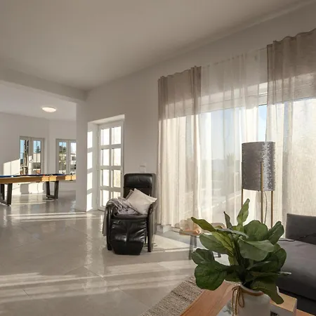 Katarina With Pool Villa