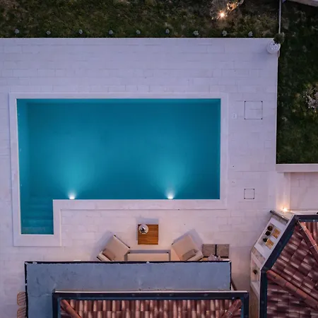 Katarina With Pool *