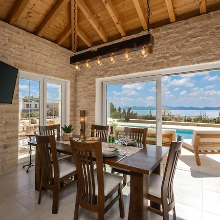 Villa Katarina With Pool Zadar