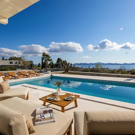 Villa Katarina With Pool Zadar